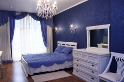 Ремонт и отделка спальни: Дизайн спальни в синих тонах.